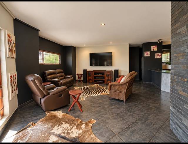 4 BEDROOM PROPERTY TO RENT IN WATERKLOOF RIDGE